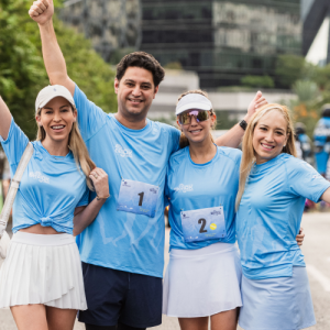 Paquete Familiar (4 inscripciones generales, personalización para todos, 1 Mascota)